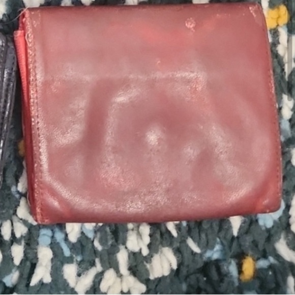 💜Authentic Chanel lambskin Logo wallet Red - Picture 2 of 4